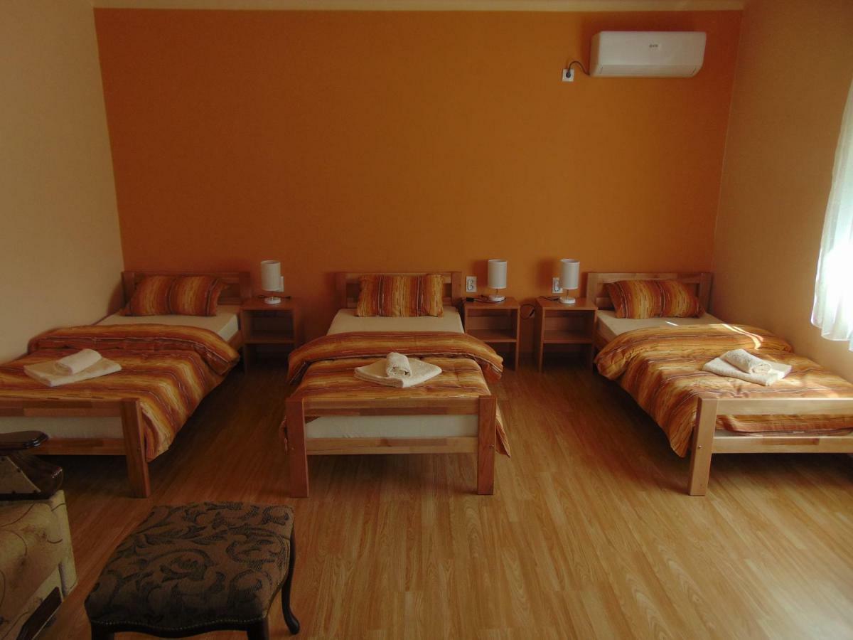 Apartman Fiva Apartment Pacir Exterior photo